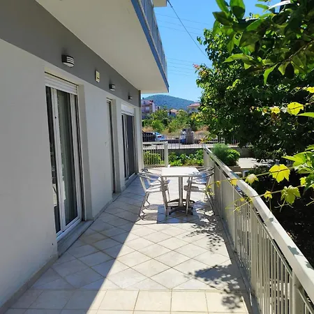 Aristotelis 2nd Floor