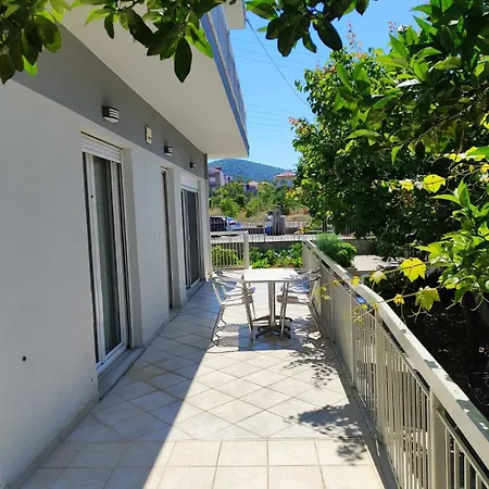 Aristotelis 2nd Floor *